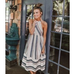 Listicle Chevron Striped High-Neck Midi Dress